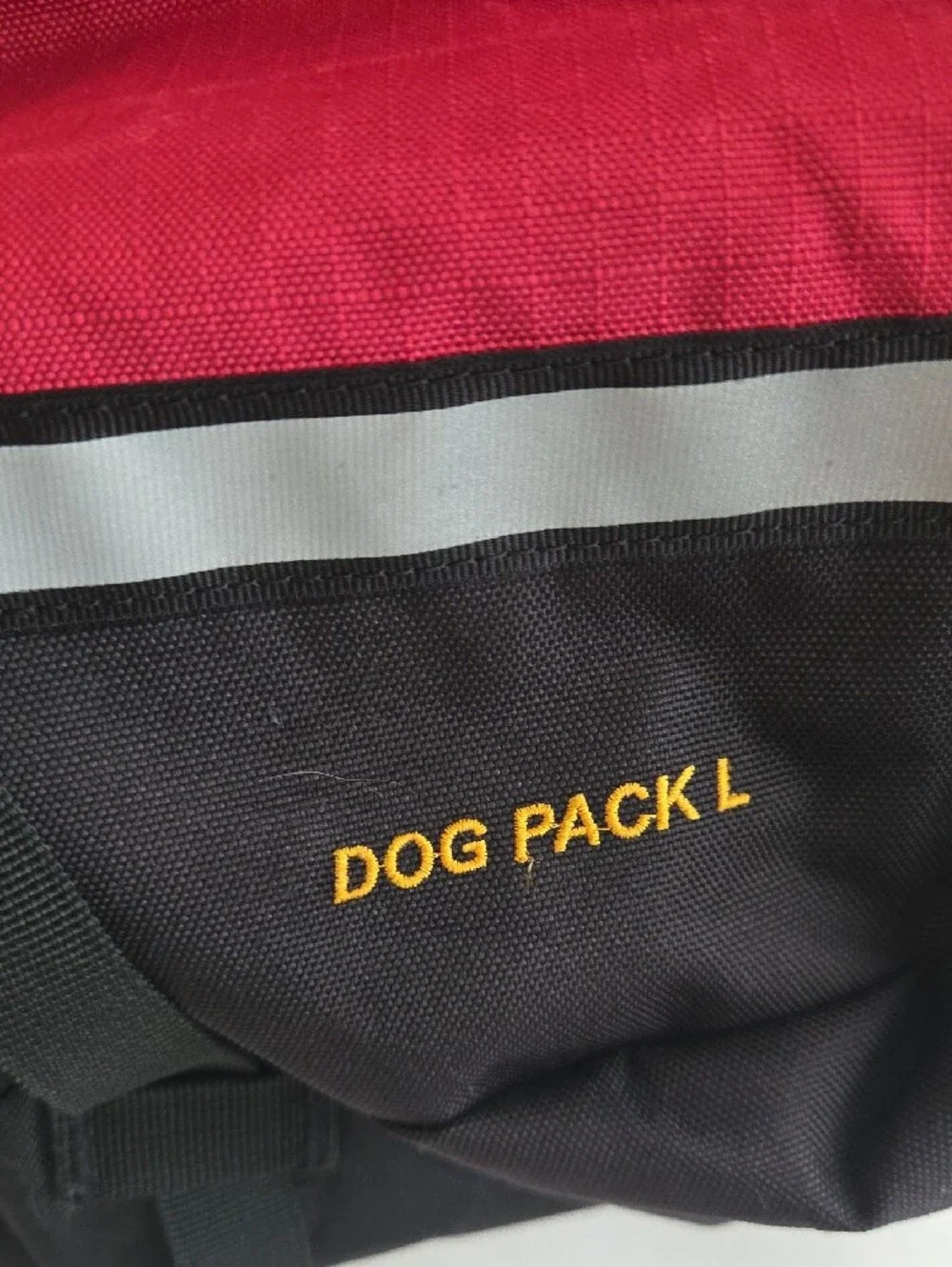 Mountainsmith red black